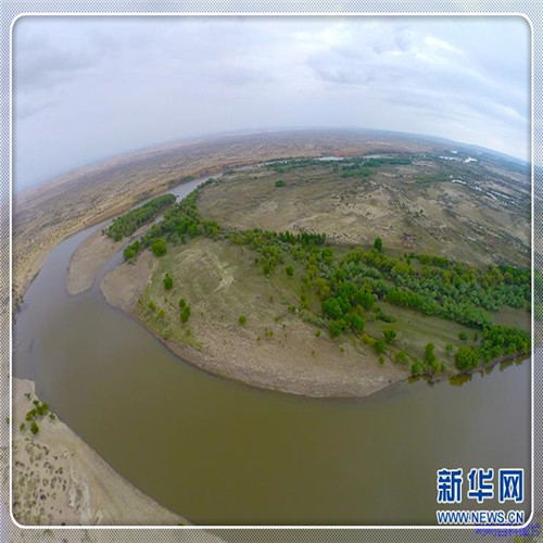 黄轩和蒋雯丽（蒋雯丽比黄轩大多少）