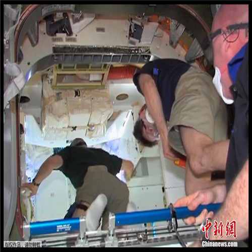 所以会忙忙碌碌将爱麻木是什么歌（歌曲《舍不得》）
